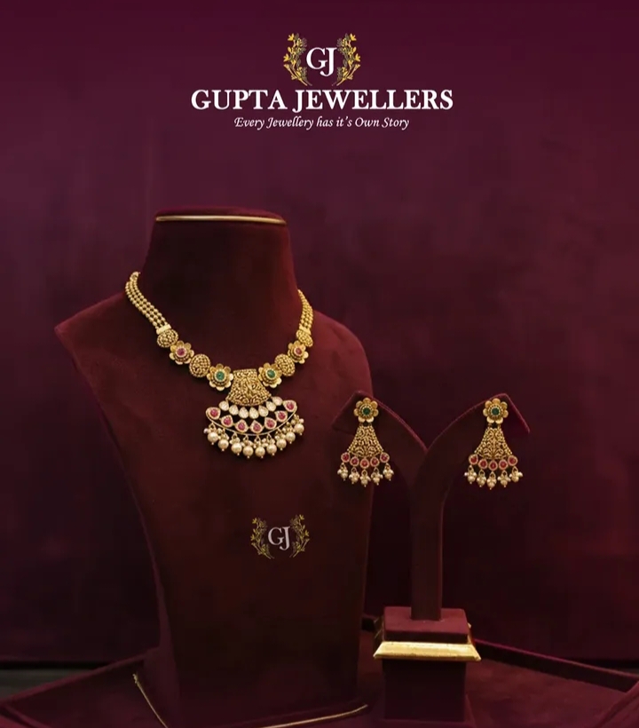 New collection jewellery campaign