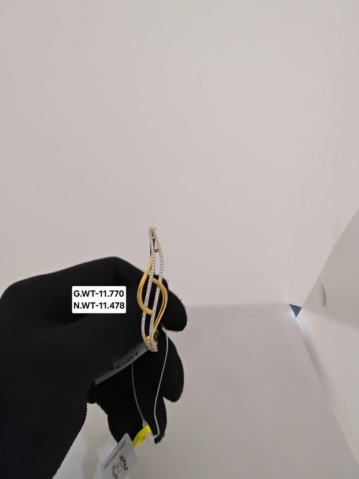 Gold bracelet 