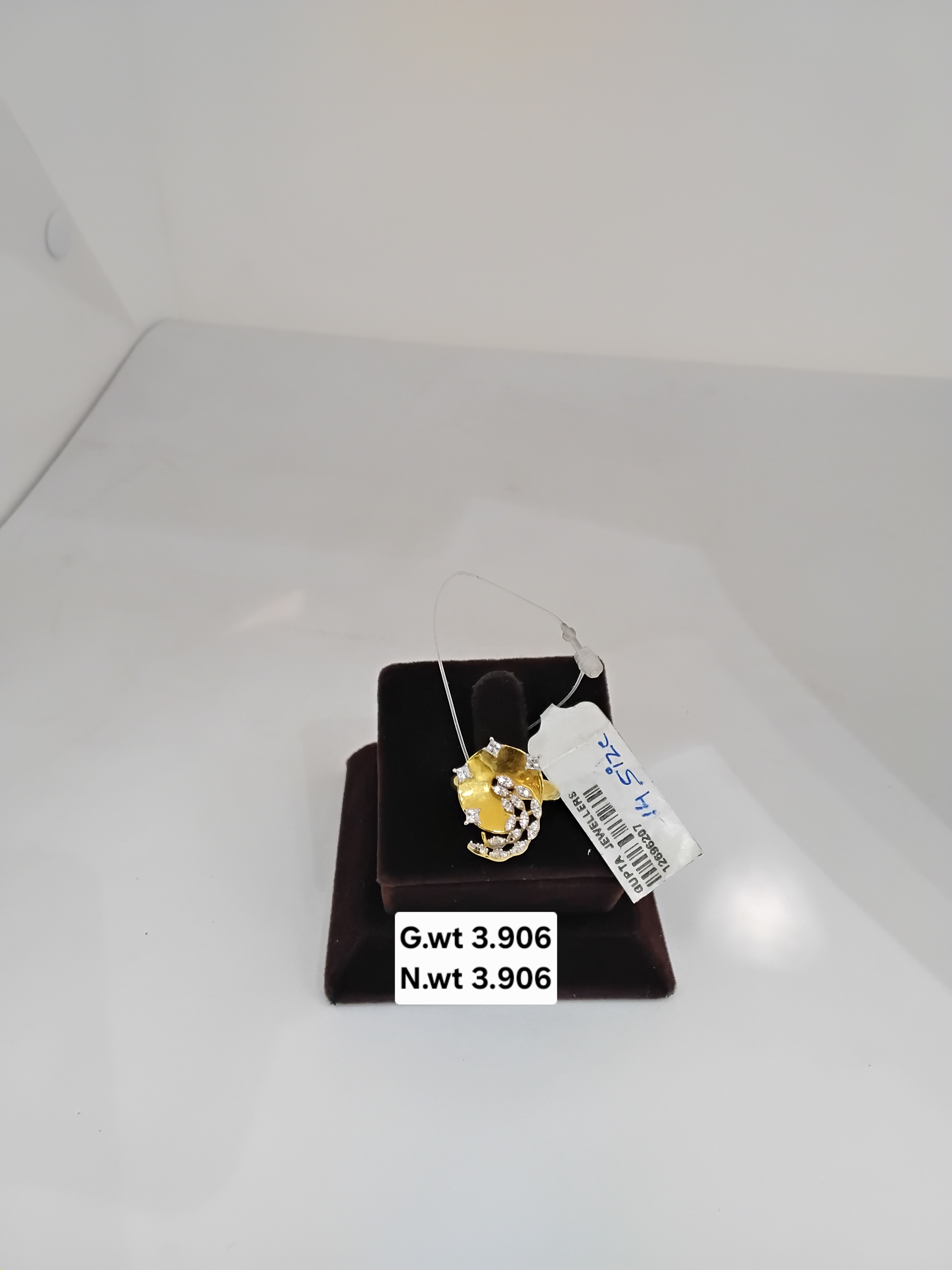 Fancy Ring