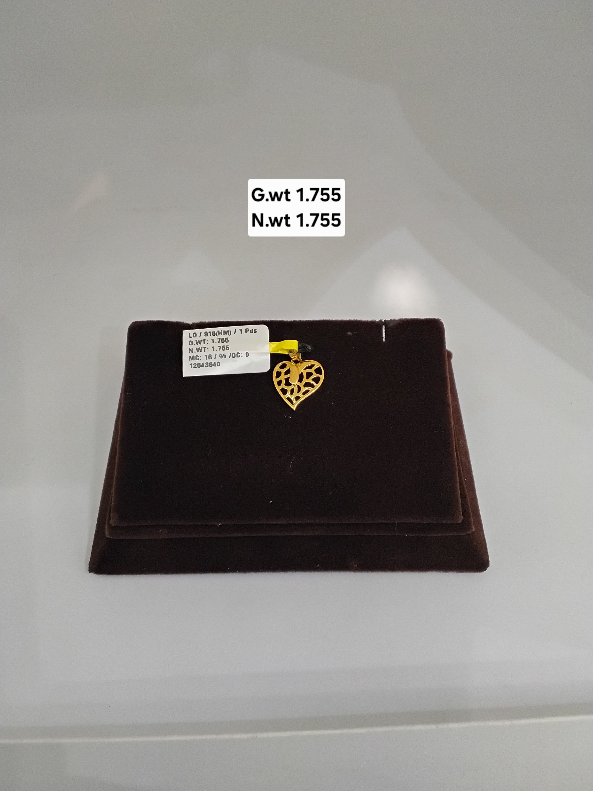 Hert Shape Gold Pendant 