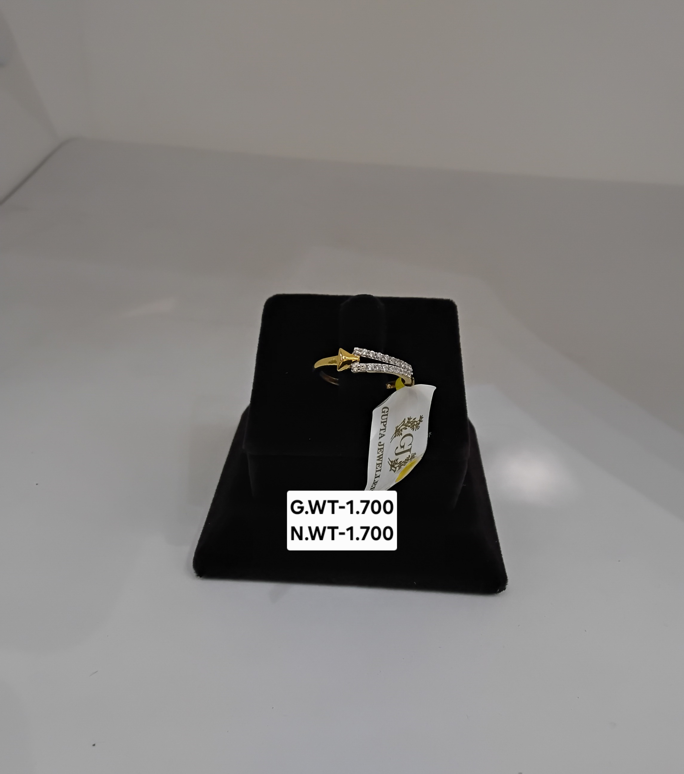 Fancy Ring