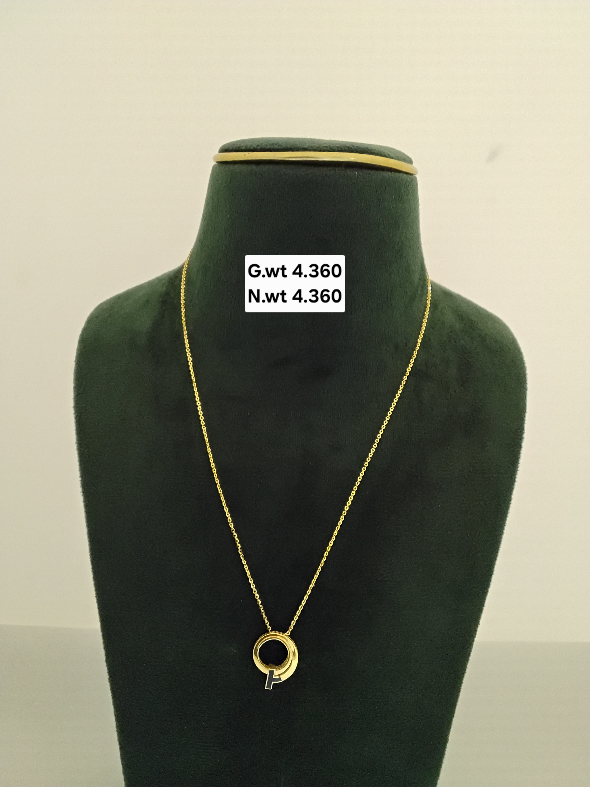Gold chain 