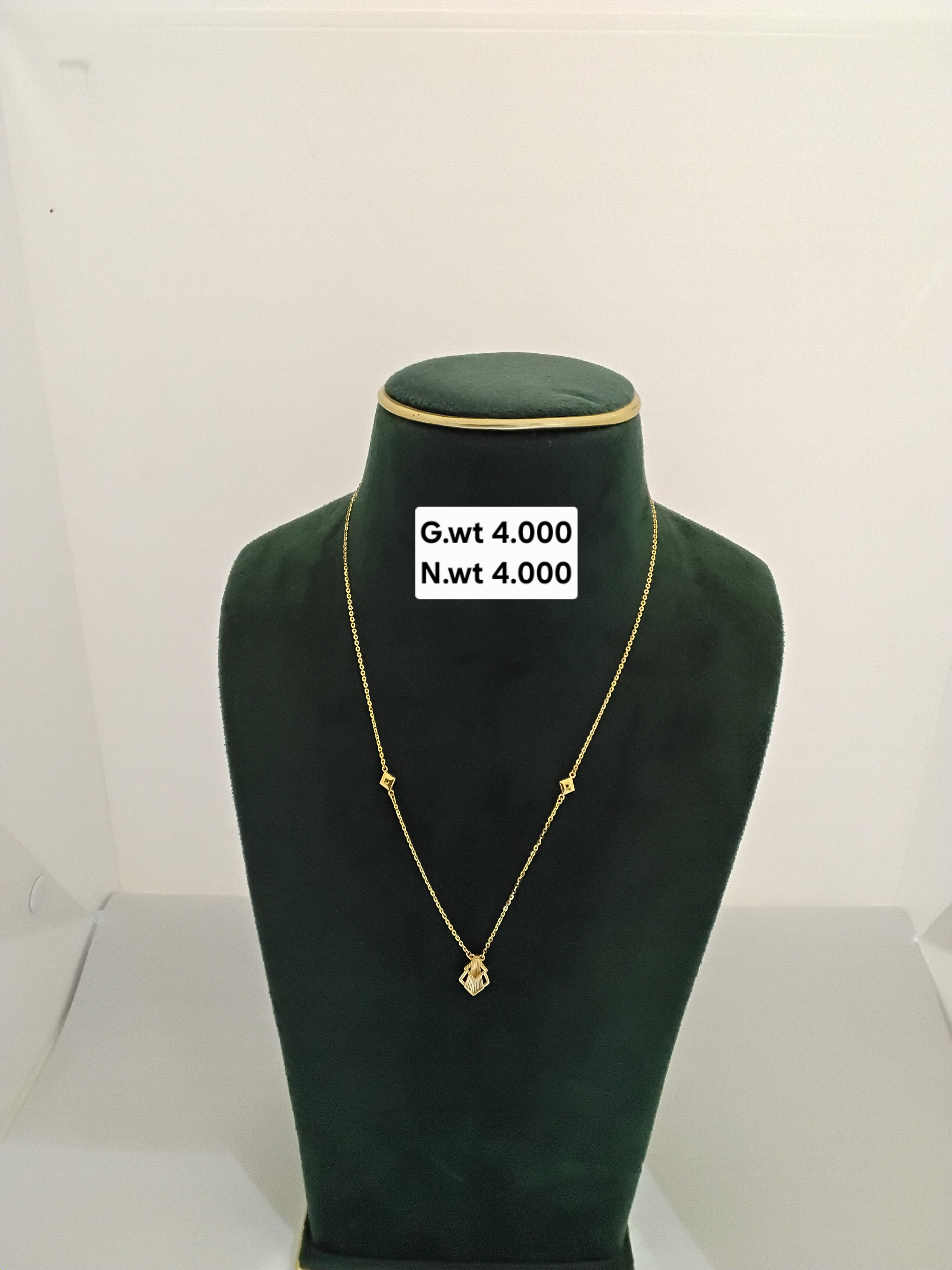Gold chain 