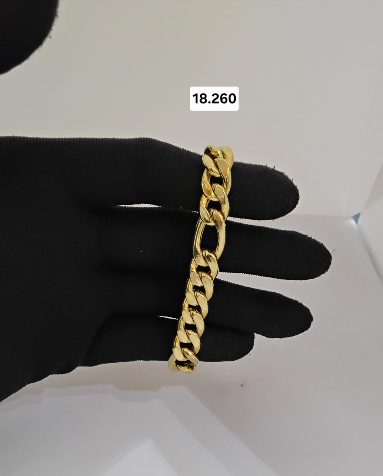 Gold bracelet 