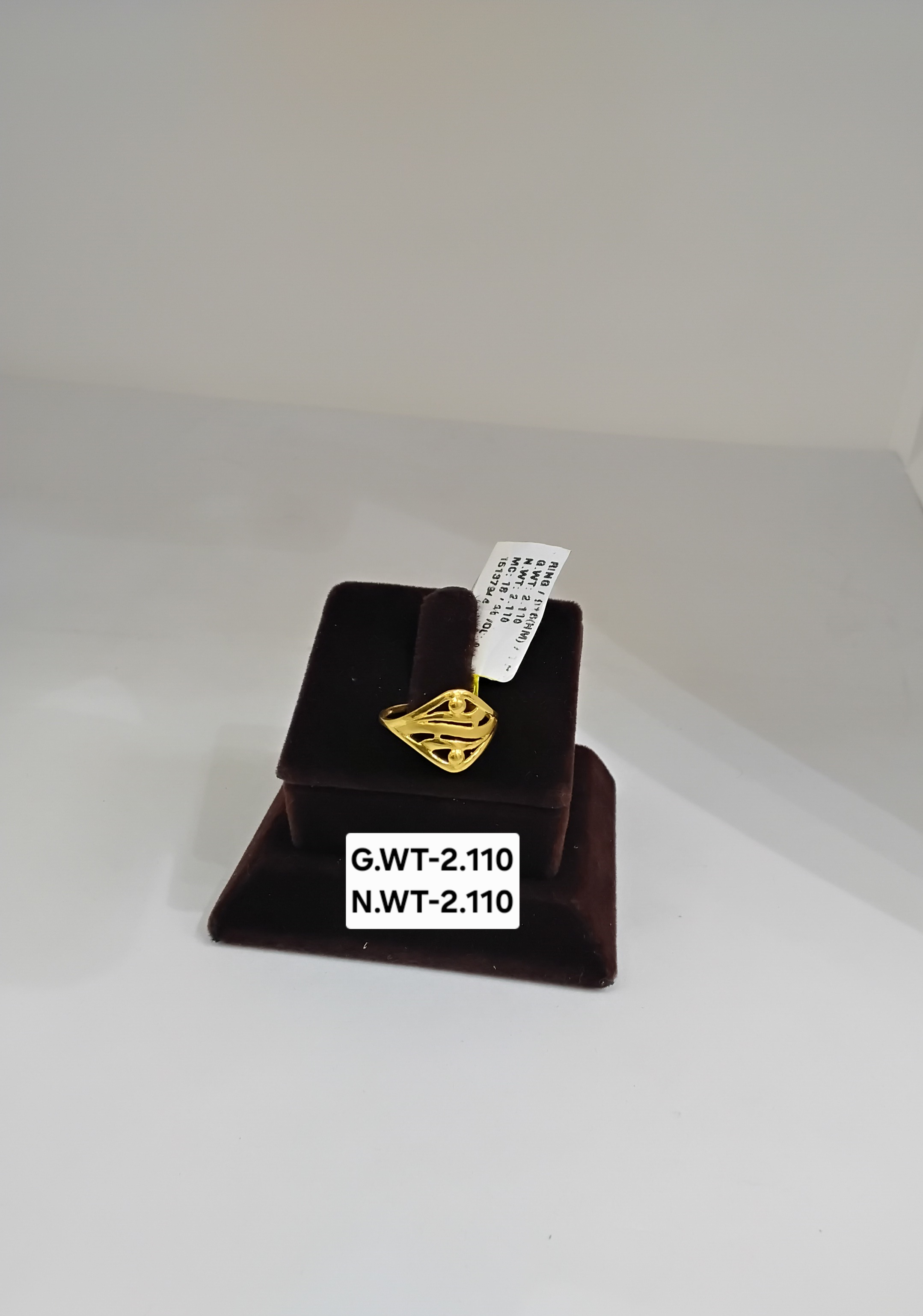 Ladies ring