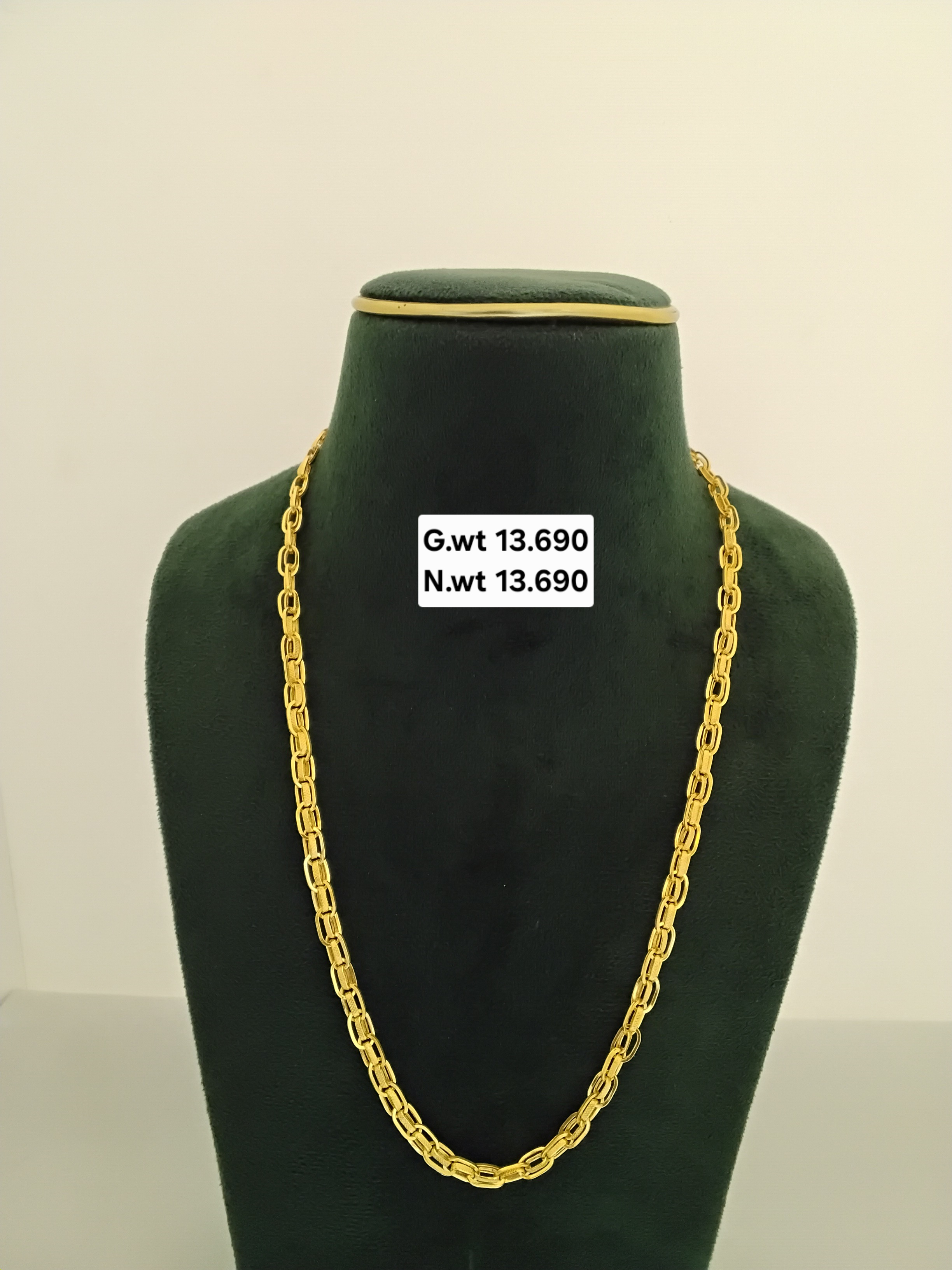 Gold chain 