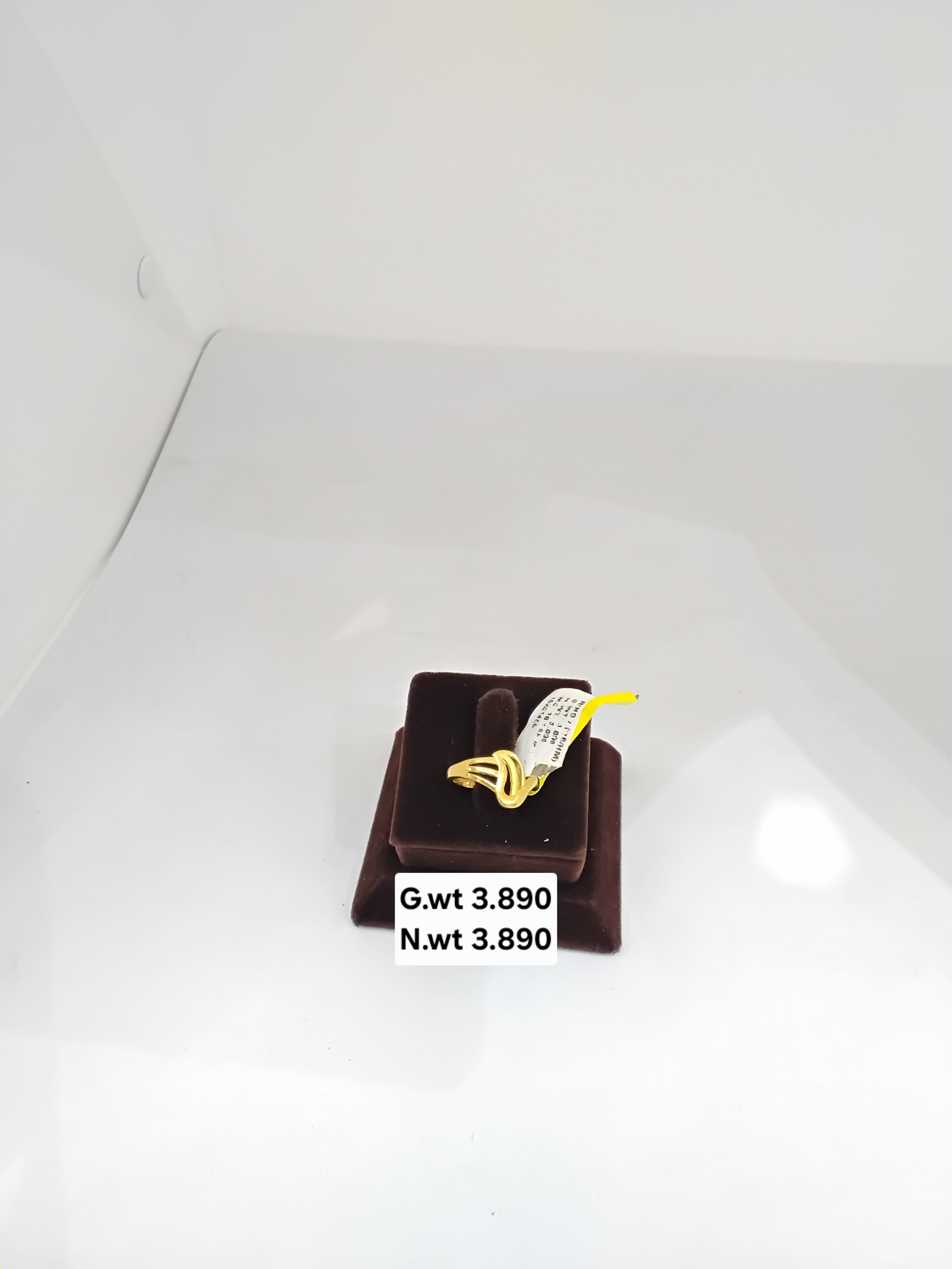 Ladies ring