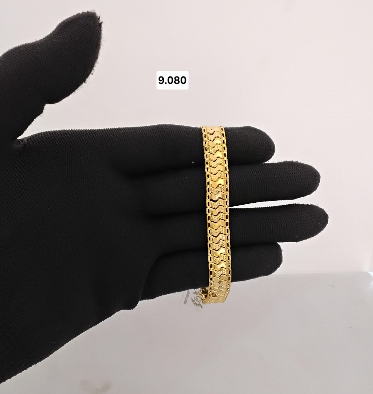 Gold bracelet 
