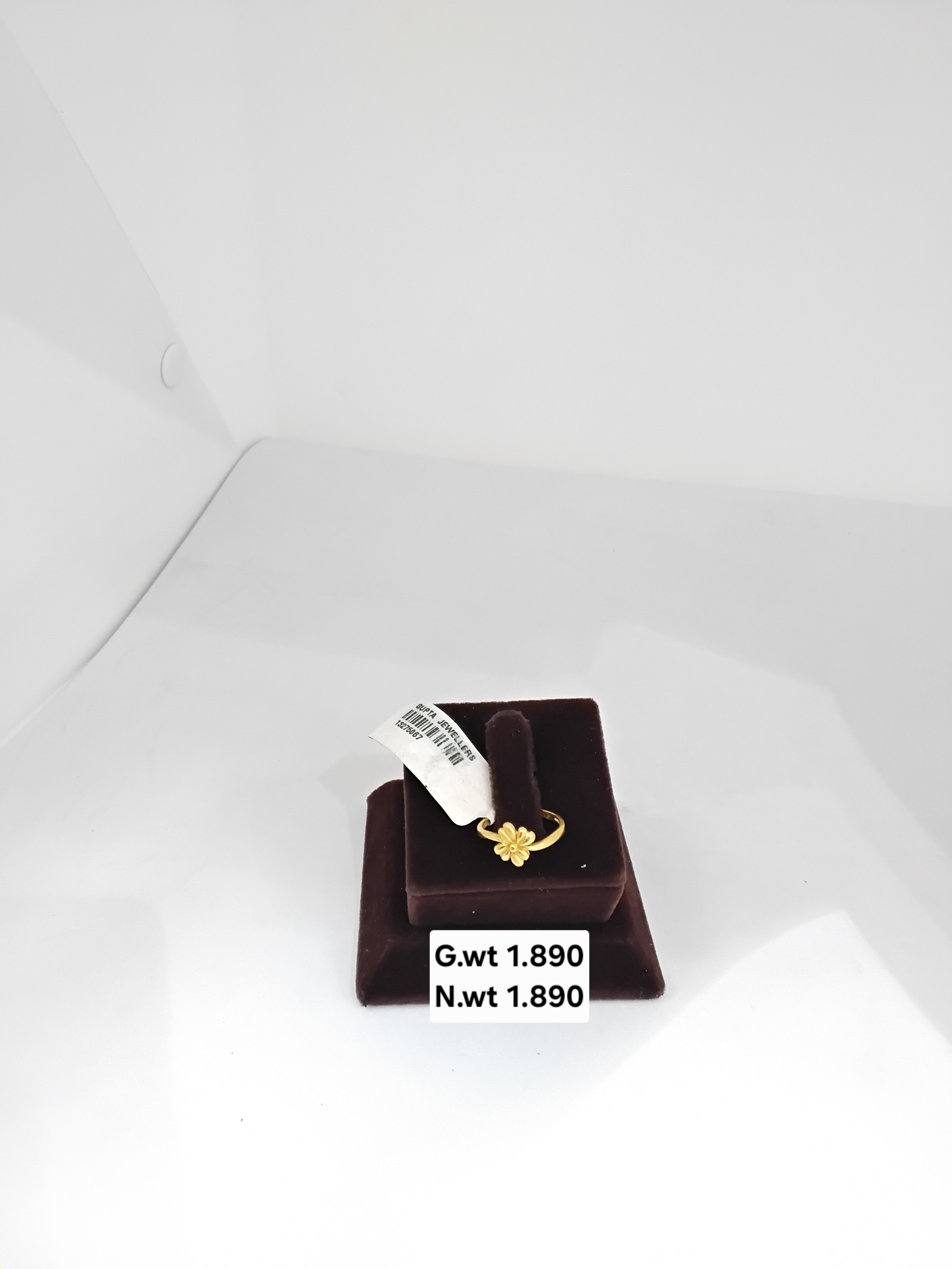 Ladies ring