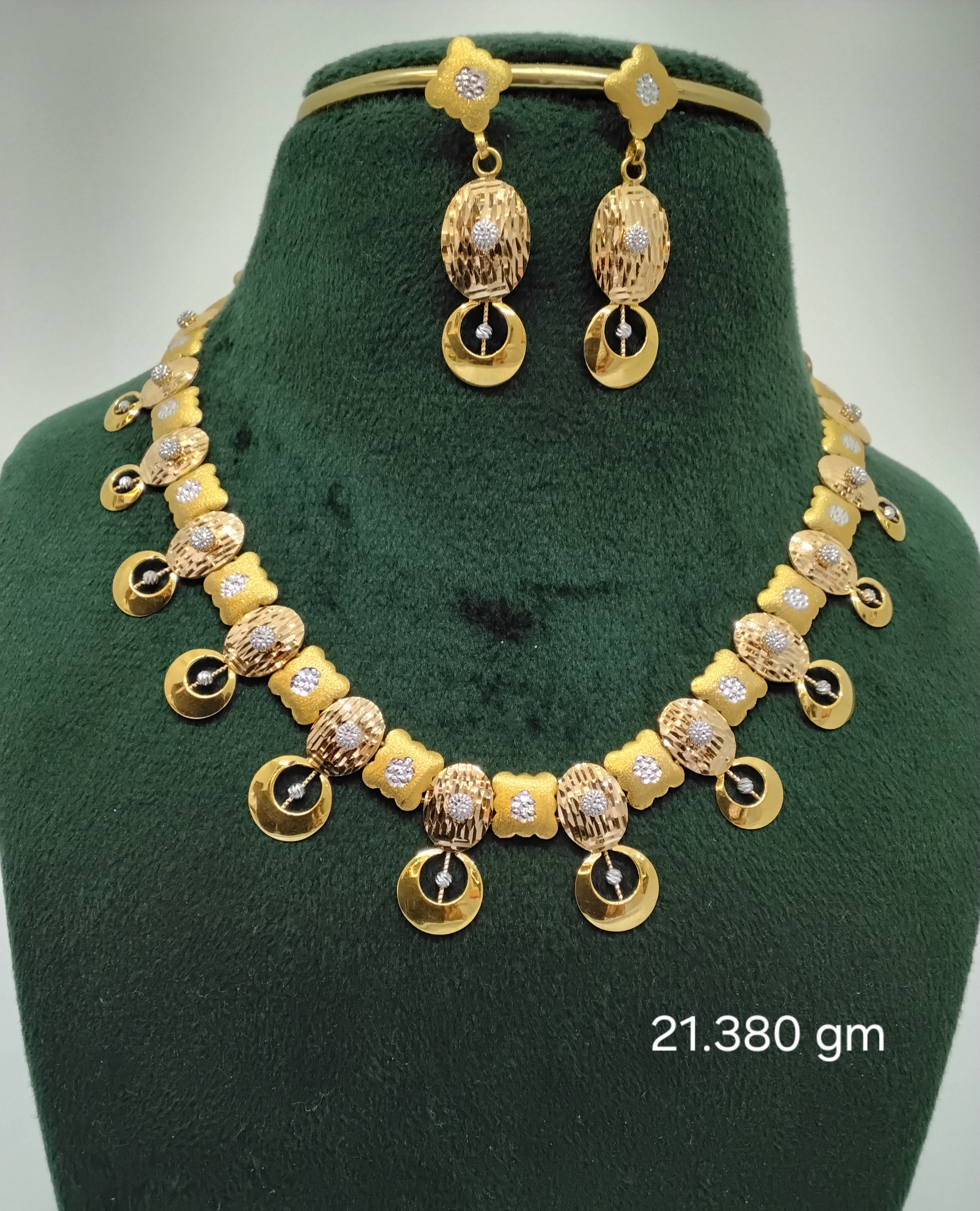 Necklace Set