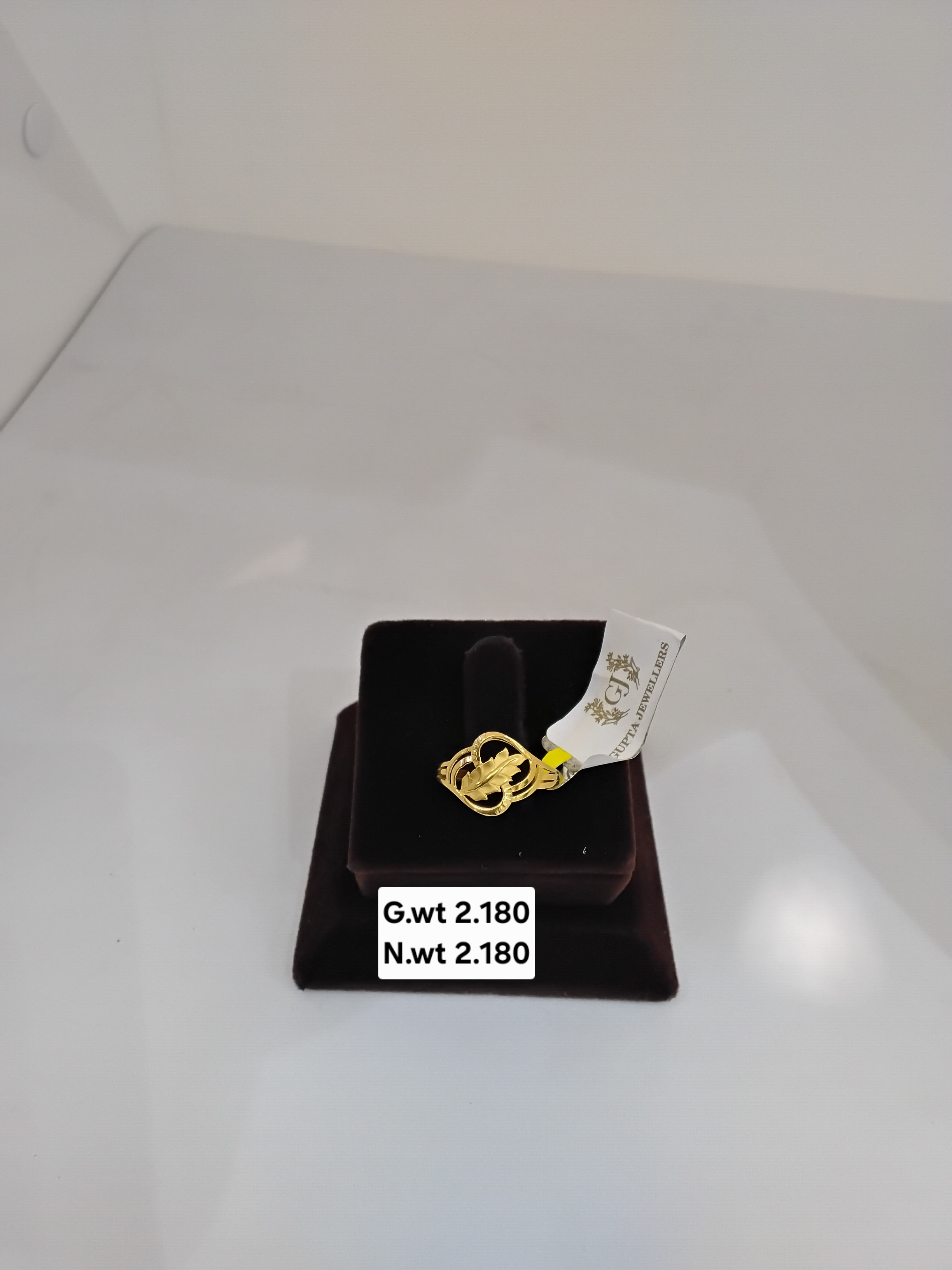 Ladies ring