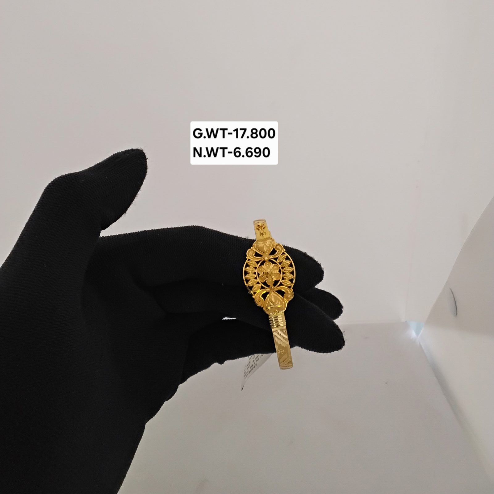 Gold bracelet 