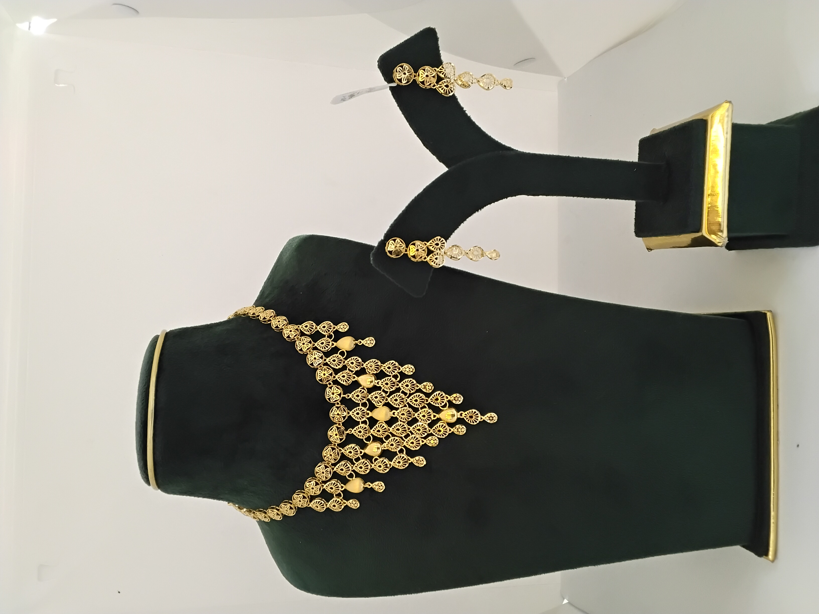 Necklace set 