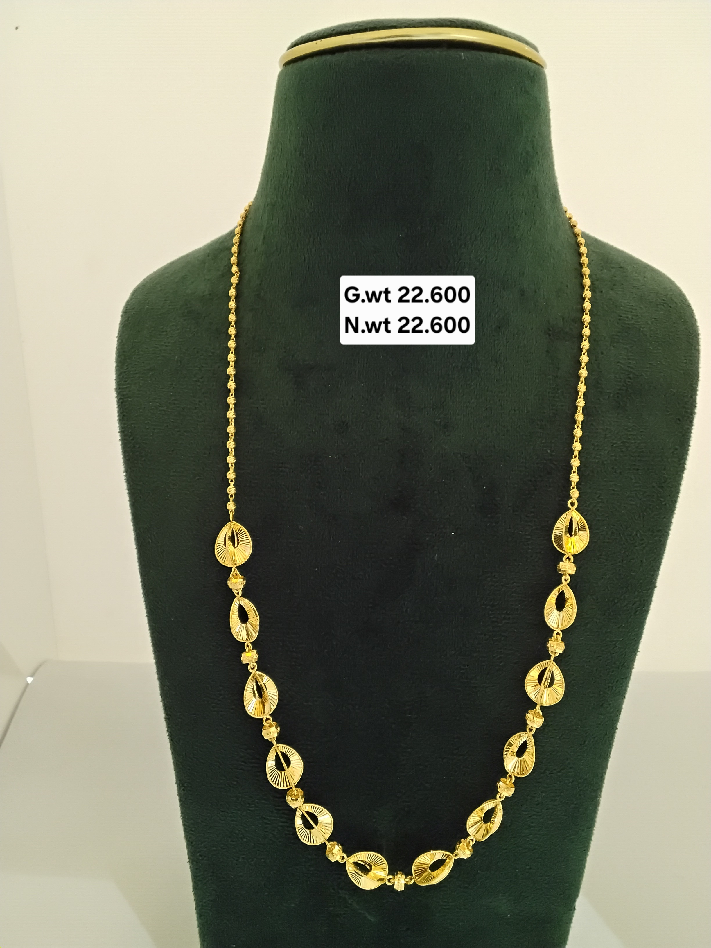 Gold chain 