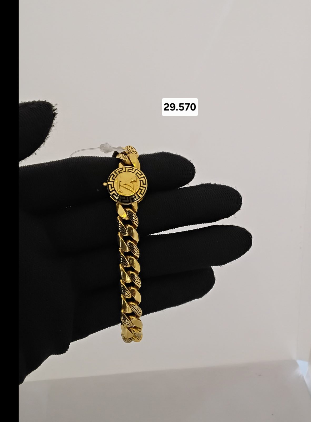 Gold bracelet 