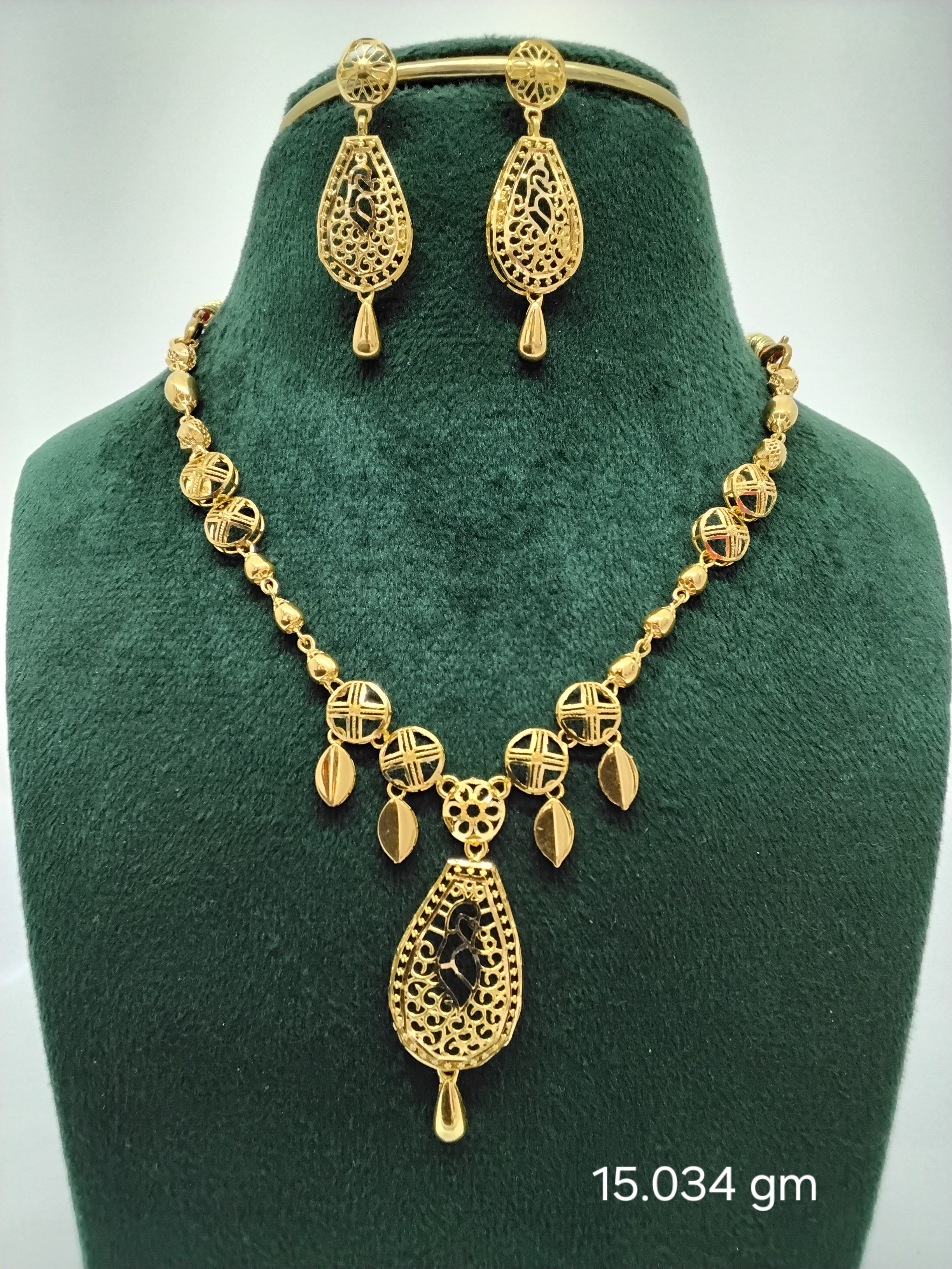 Necklace set 