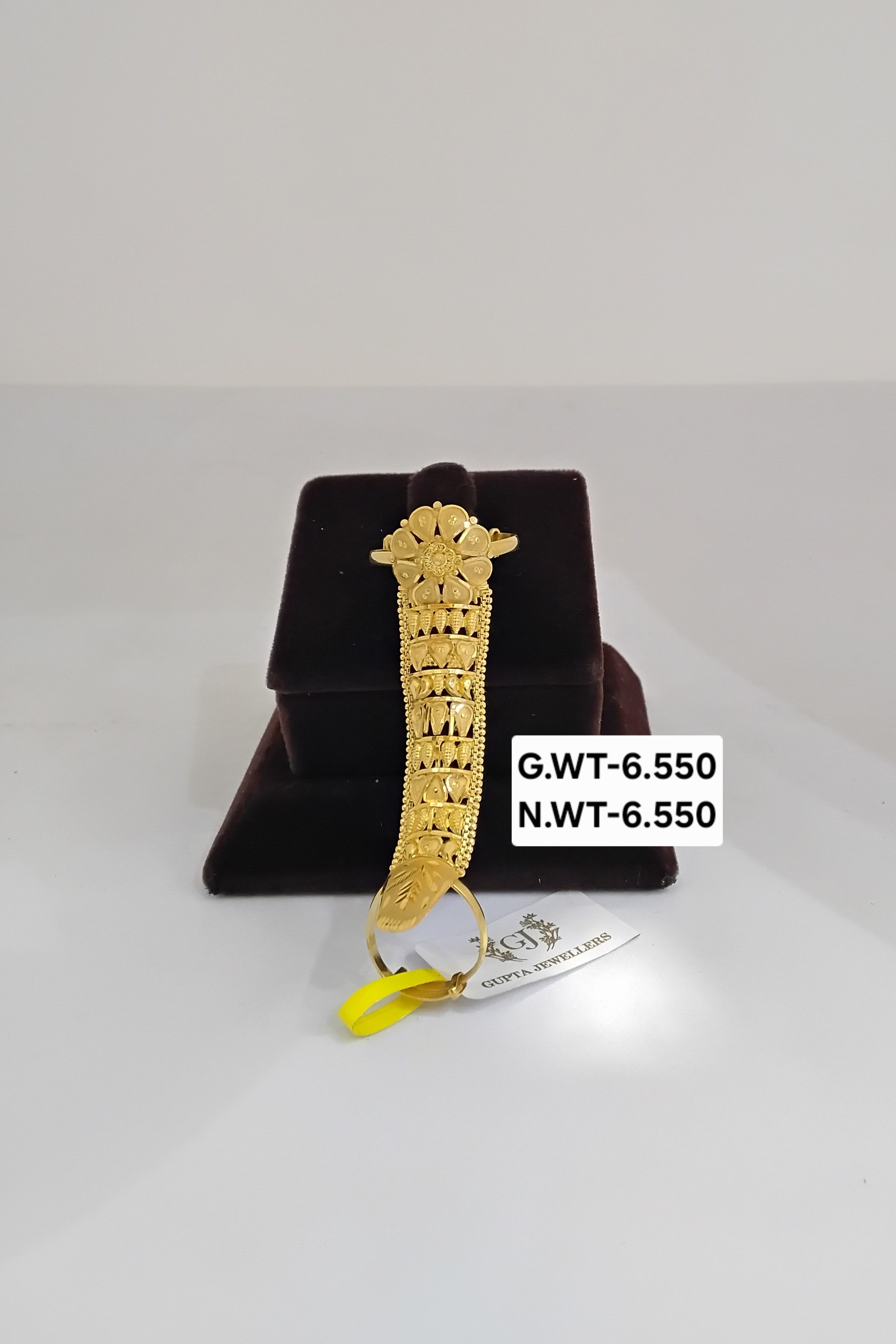 Party wear ring