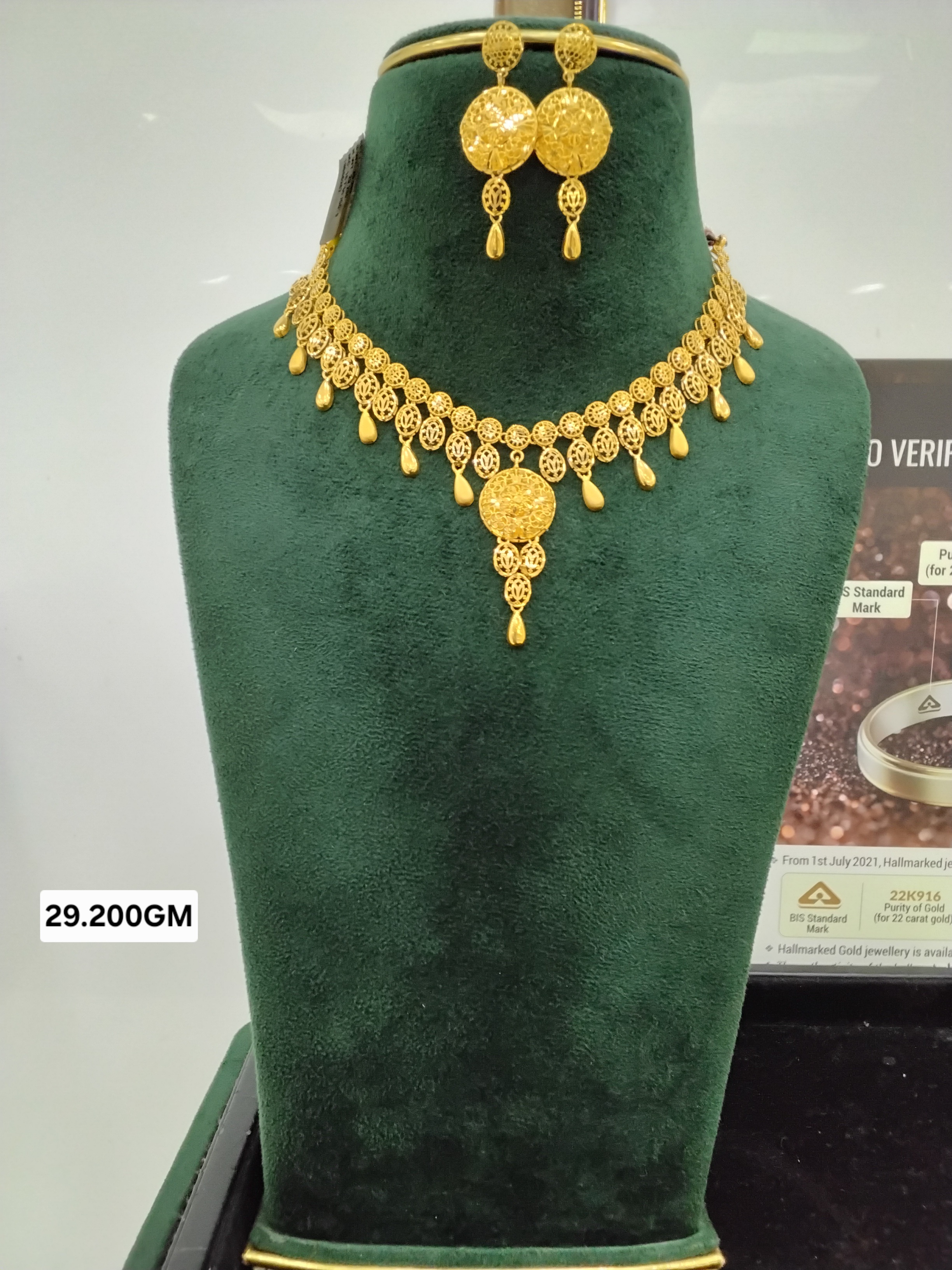 Necklace set 