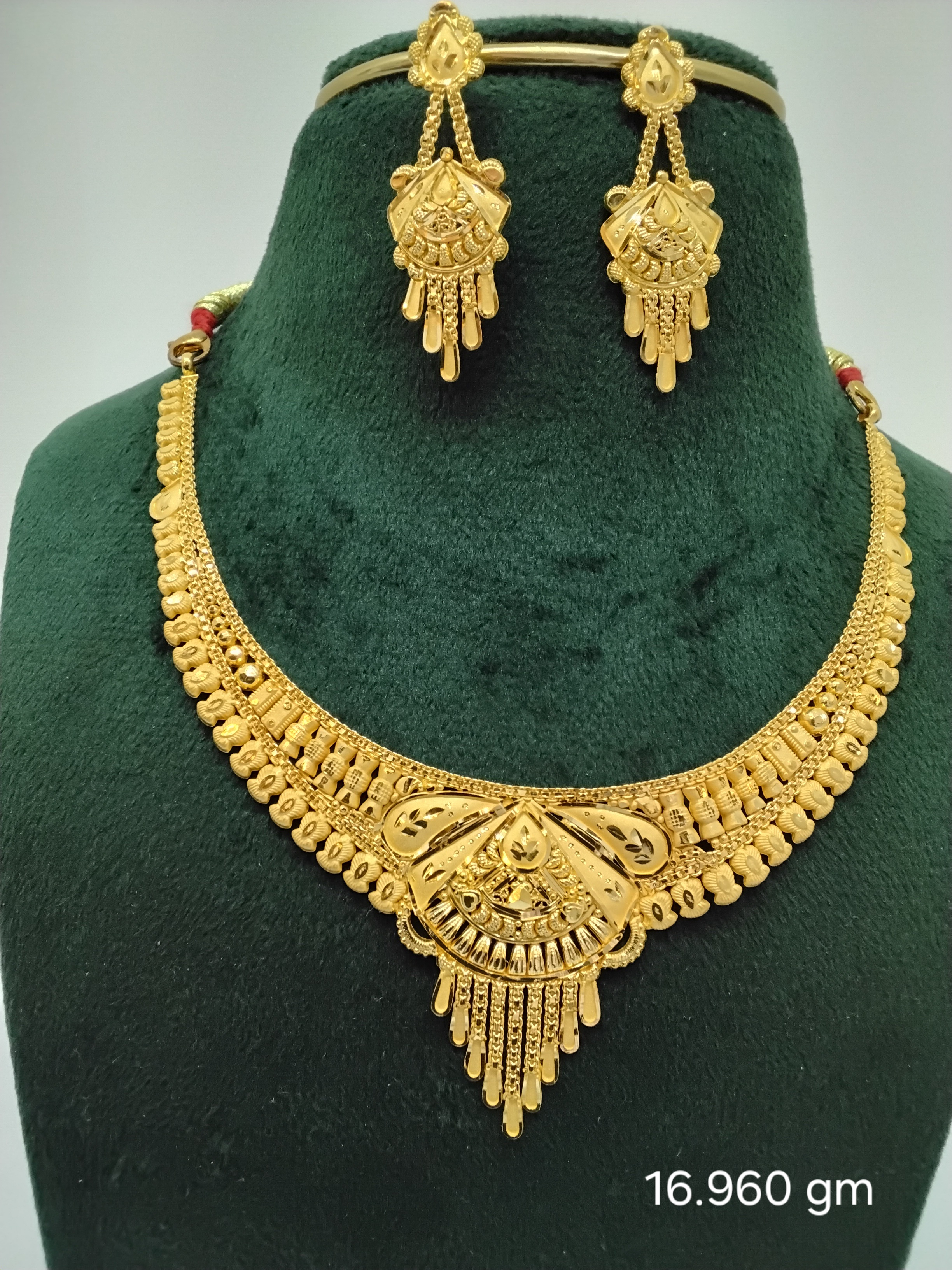 Necklace set 