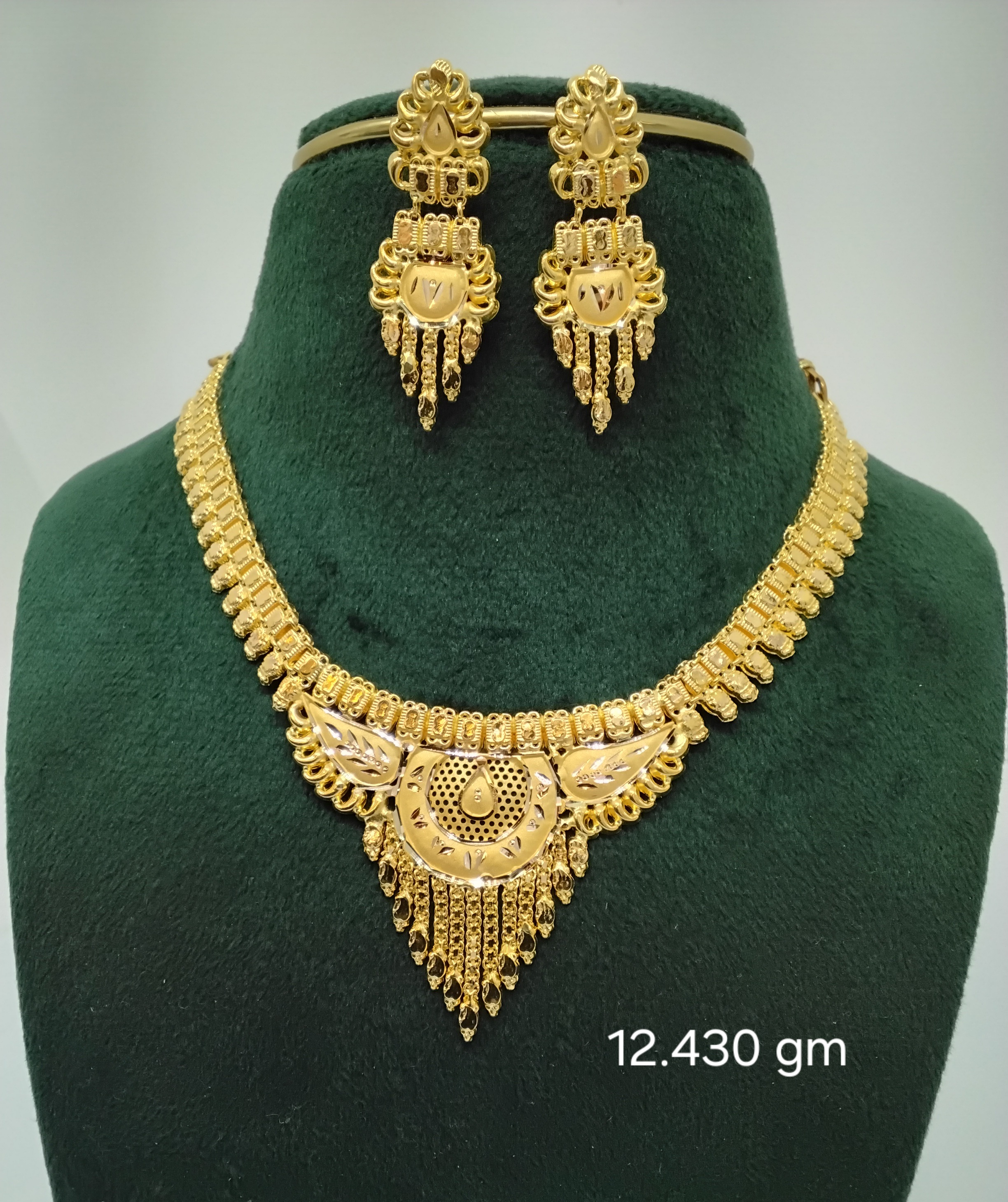 Necklace set 