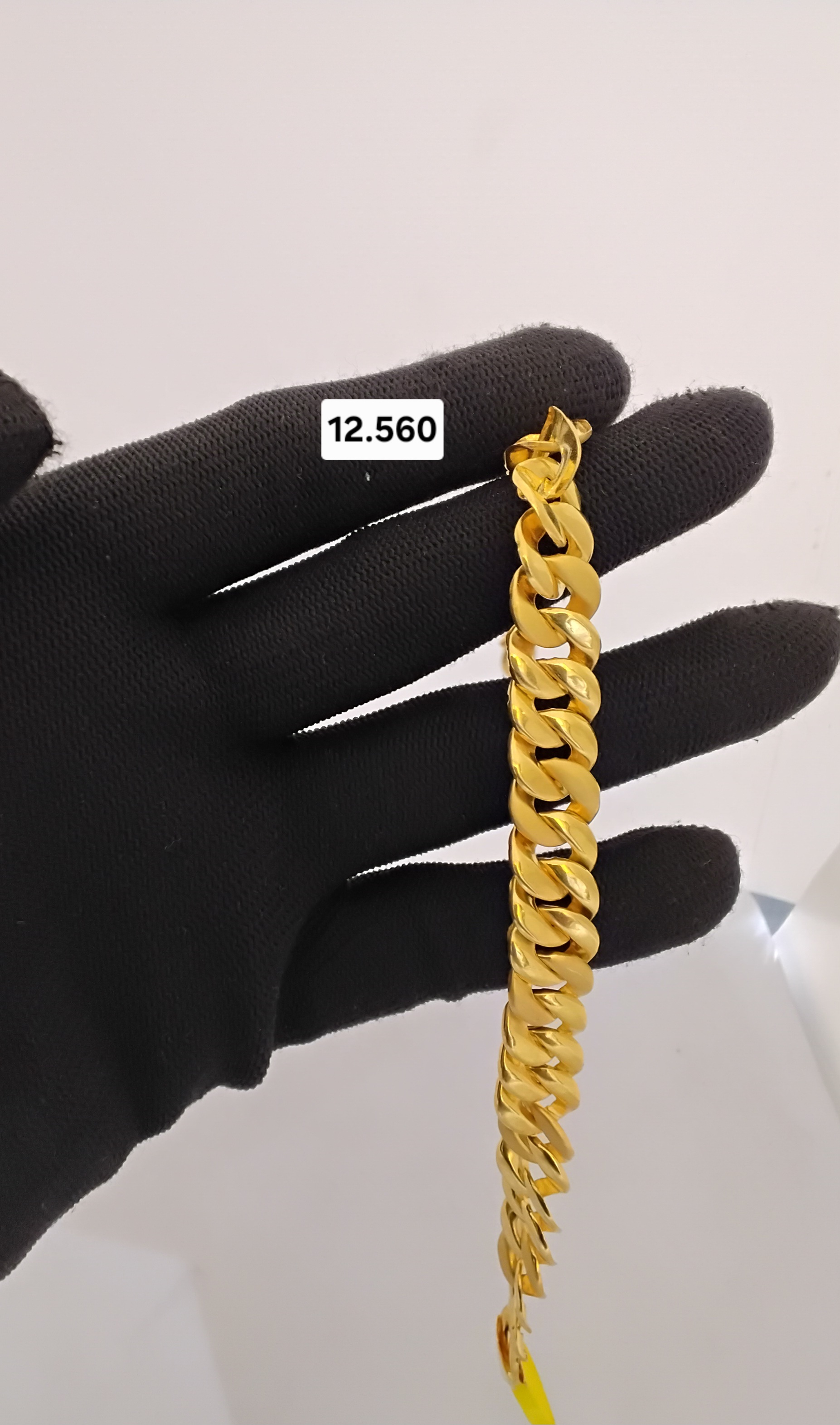 Gold bracelet 