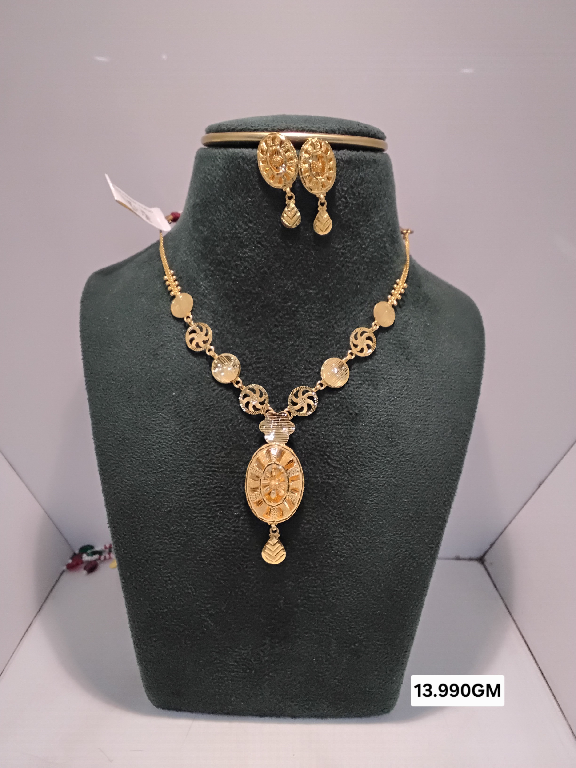 Necklace set 